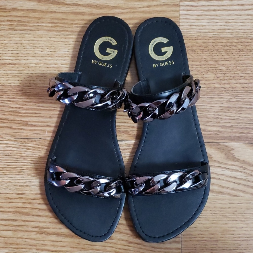 G by Guess Flat sandal